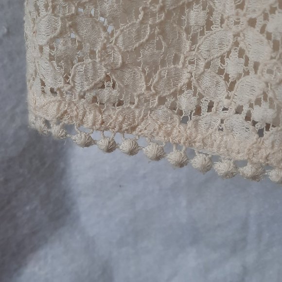 HD in Paris Anthropolgie Antique Look Lace Bohemian Beaded Tank Size 6 - Picture 7 of 16